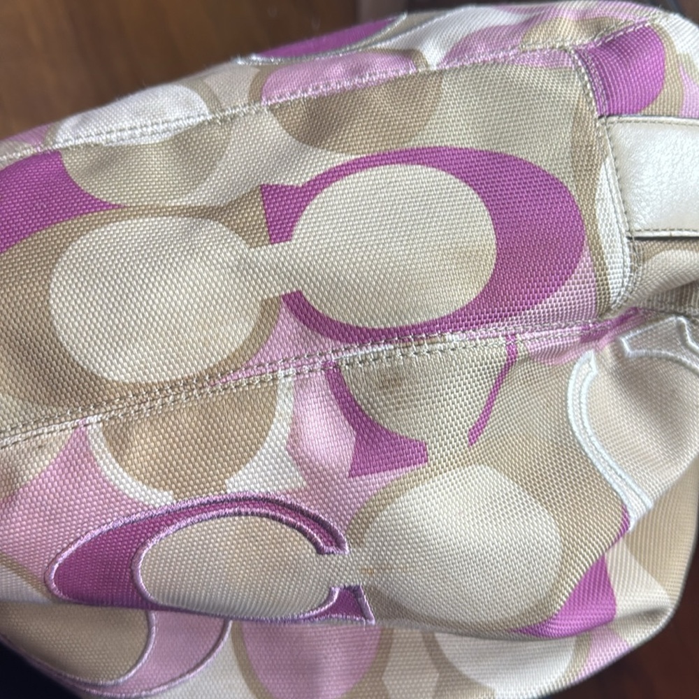 Coach Purse - Picture 5 of 8